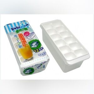 Yukipon cube ice tray. like new